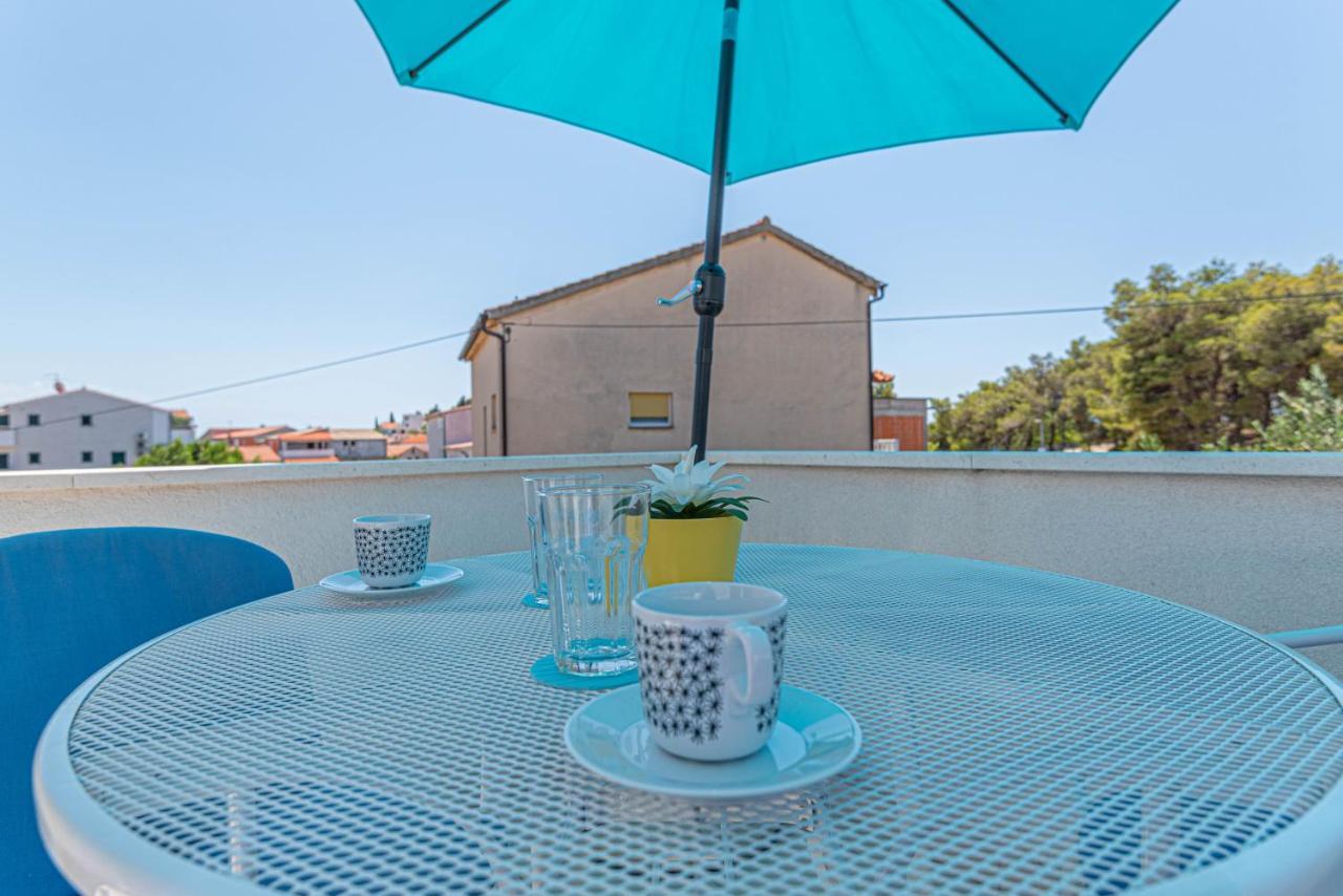 Apartments Villa Tribunj Tribunj  Bagian luar foto