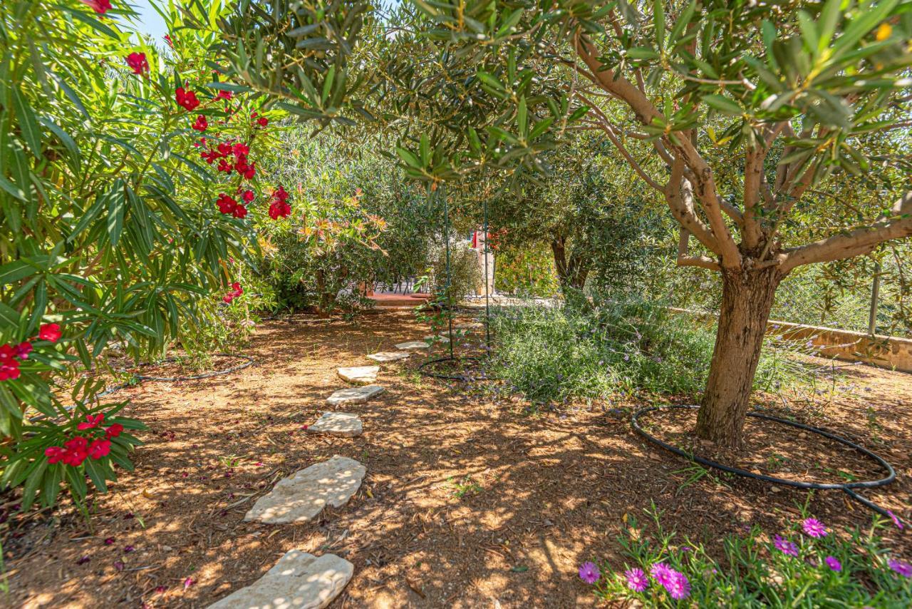 Apartments Villa Tribunj Tribunj  Bagian luar foto
