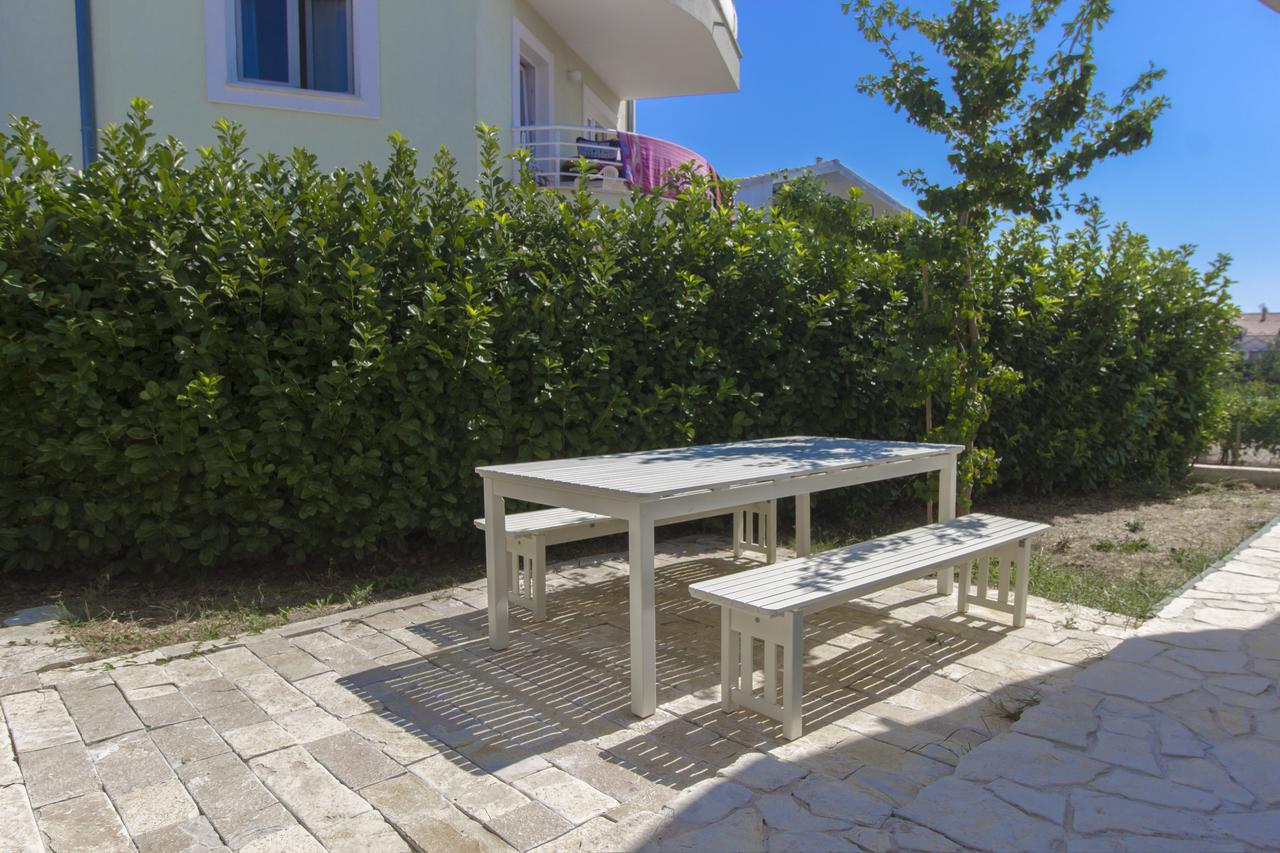 Apartments Villa Tribunj Tribunj  Bagian luar foto