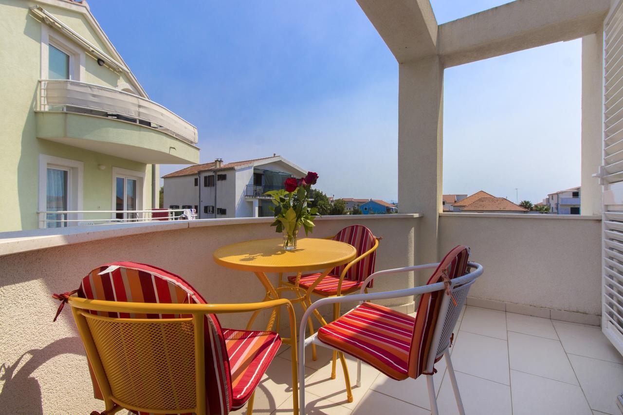 Apartments Villa Tribunj Tribunj  Bagian luar foto